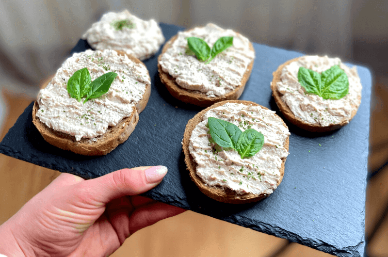 Jednoduchá sardinková pomazánka s cottage cheese